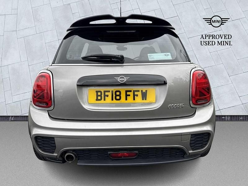 Used Mini Cooper Hatch 136 HP (100 kW) 2018 Silver Hatchback