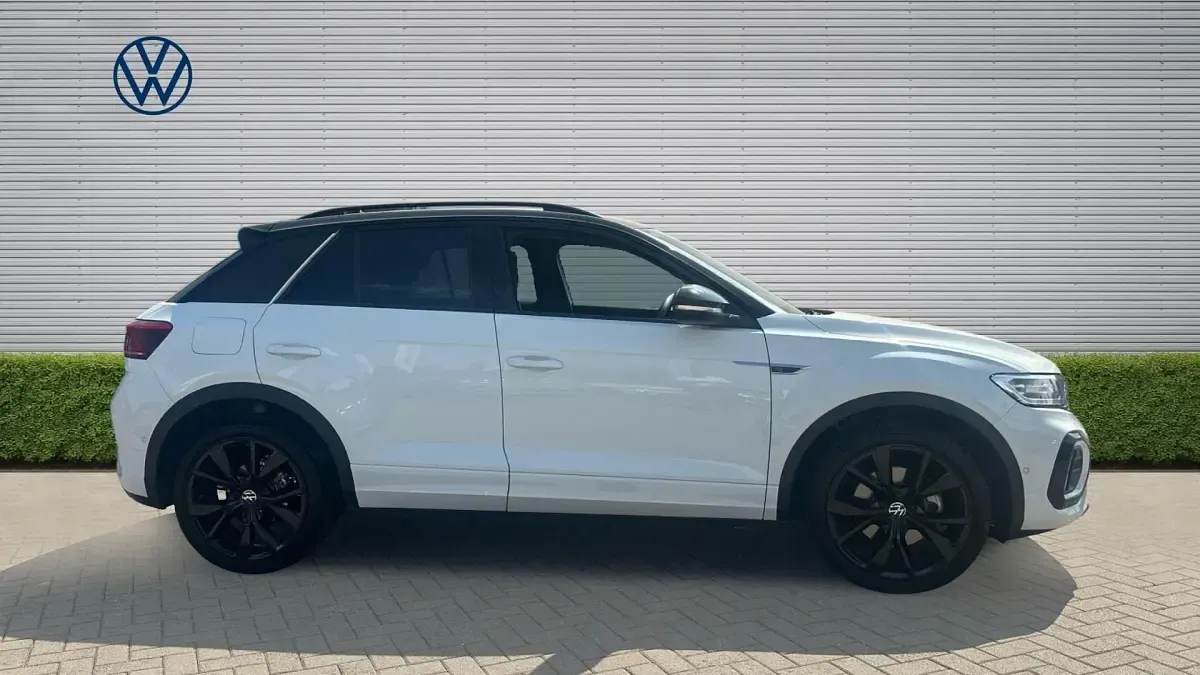 New VW T-Roc Black Edition 150 HP (110 kW) 2026 White SUV