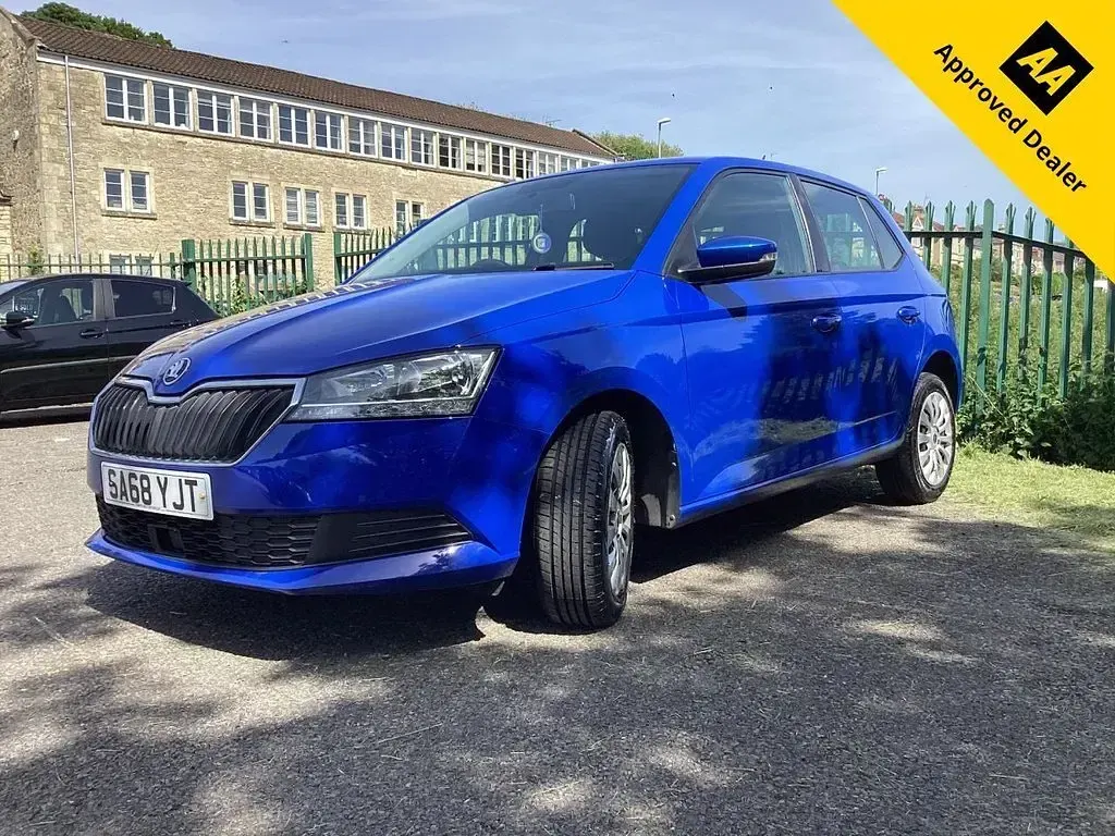Used Skoda Fabia 75 HP (55 kW) 2018 Blue Hatchback