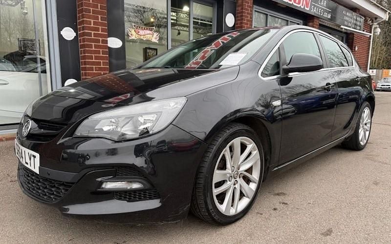 Used Vauxhall Astra 116 HP (85 kW) 2015 Black Hatchback