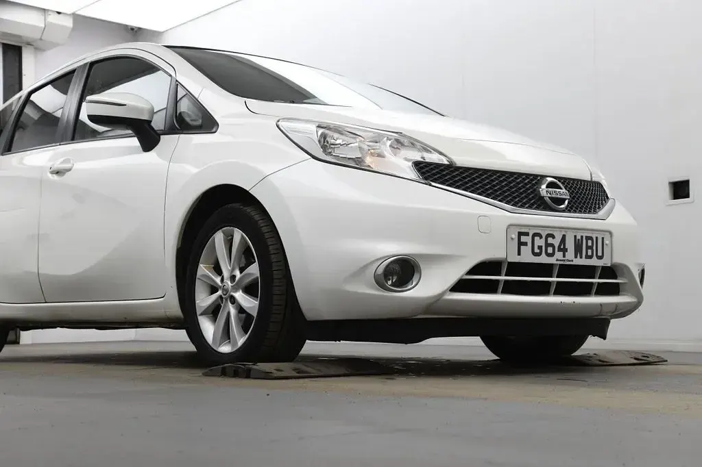 Used Nissan Note Acenta Premium 98 HP (72 kW) 2014 White Hatchback