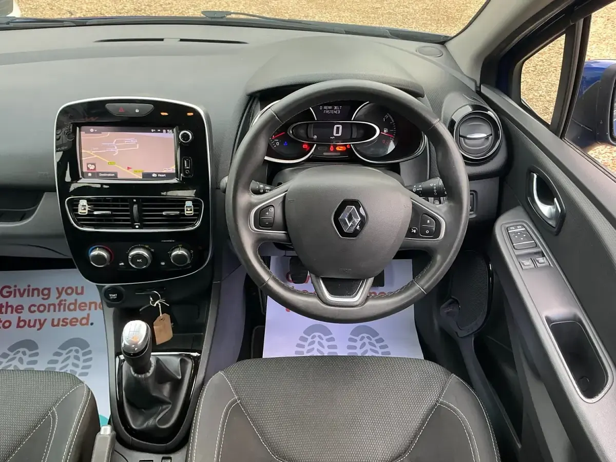 Used Renault Clio IV Dynamique 90 HP (66 kW) 2018 Blue Hatchback