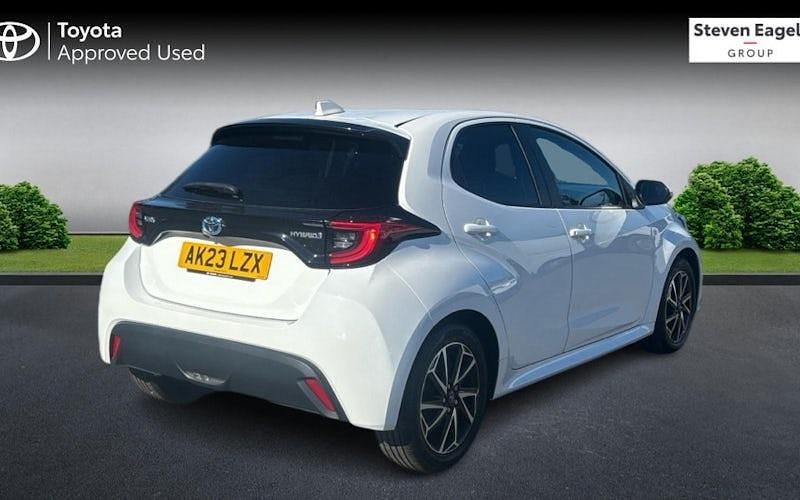Used Toyota Yaris Hybrid Design 116 HP (85 kW) 2026 Hatchback