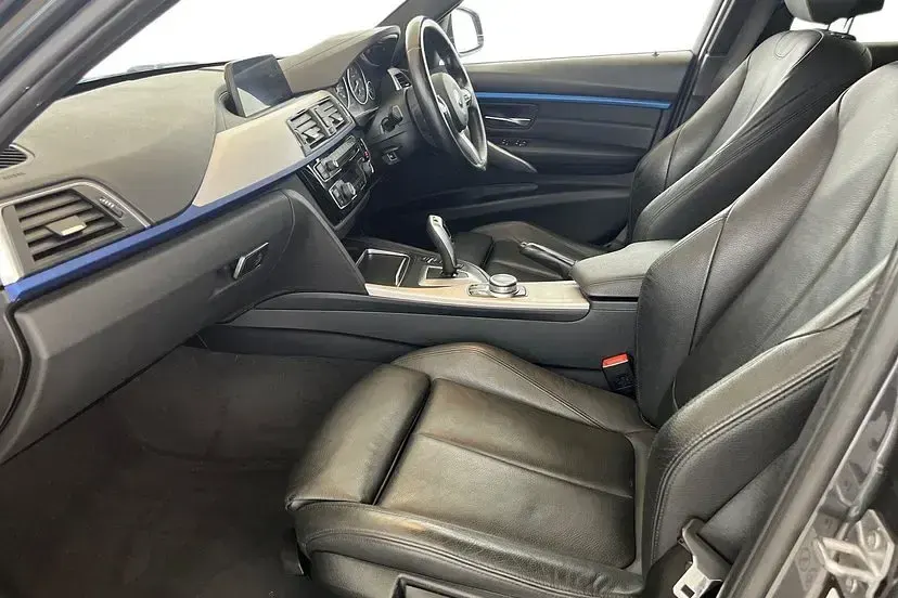 Used BMW 318 M Sport 148 HP (108 kW) 2019 Mineral grey Estate