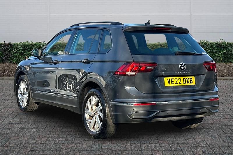 Used VW Tiguan Life 130 HP (95 kW) 2022 Grey SUV