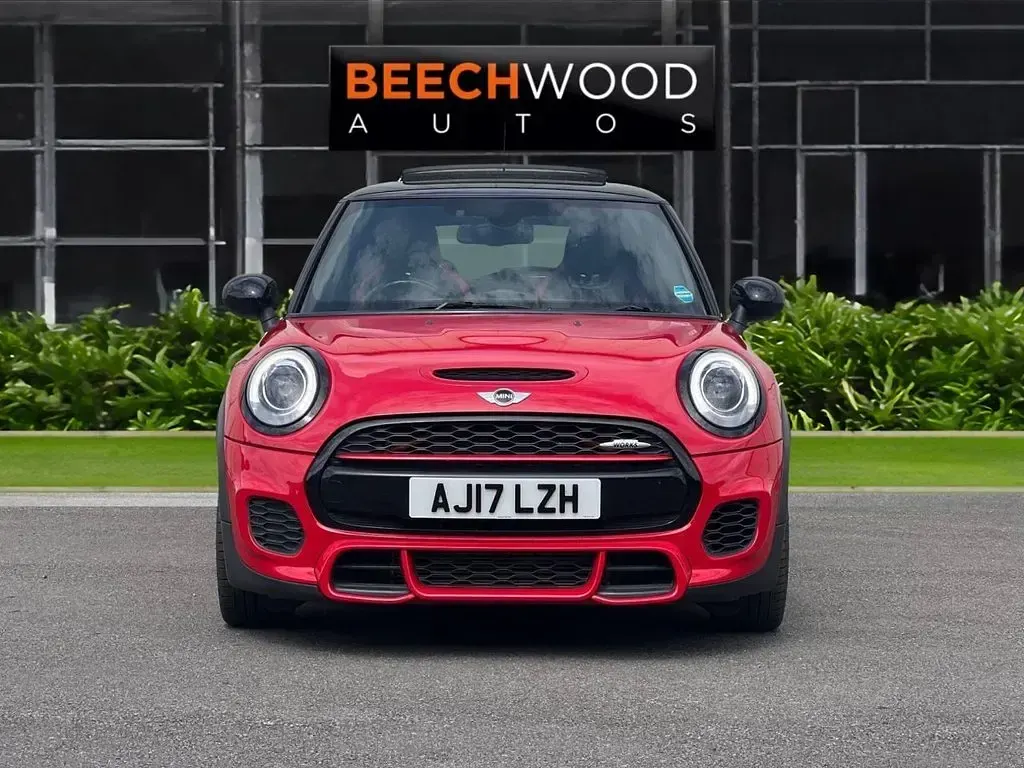 Used Mini John Cooper Works Hatch 231 HP (169 kW) 2017 Red Hatchback