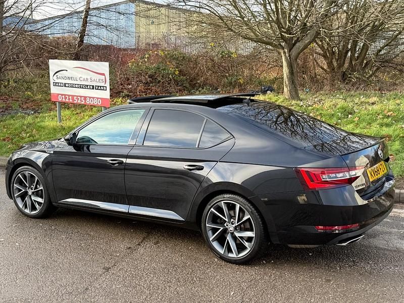 Used Skoda Superb SportLine 220 HP (161 kW) 2018 Black Hatchback