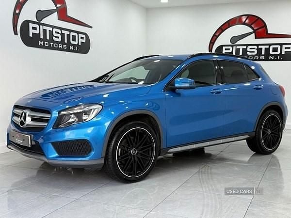 Blue Used 2016 Mercedes 220 AMG line Estate | £12,990 (Good price) - Image 1/4