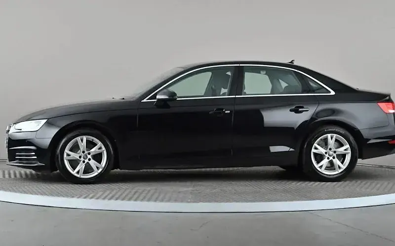 Used Audi A4 Sport 150 HP (110 kW) 2018 Black Sedan