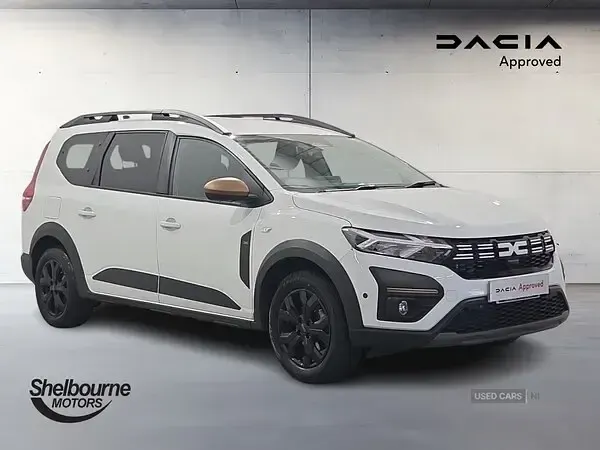 Used Dacia Jogger Extreme 141 HP (103 kW) 2025 White MPV