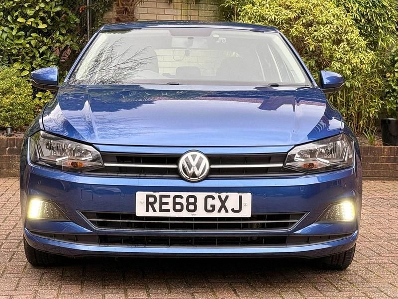 Used VW Polo SE 95 HP (69 kW) 2018 Blue Hatchback