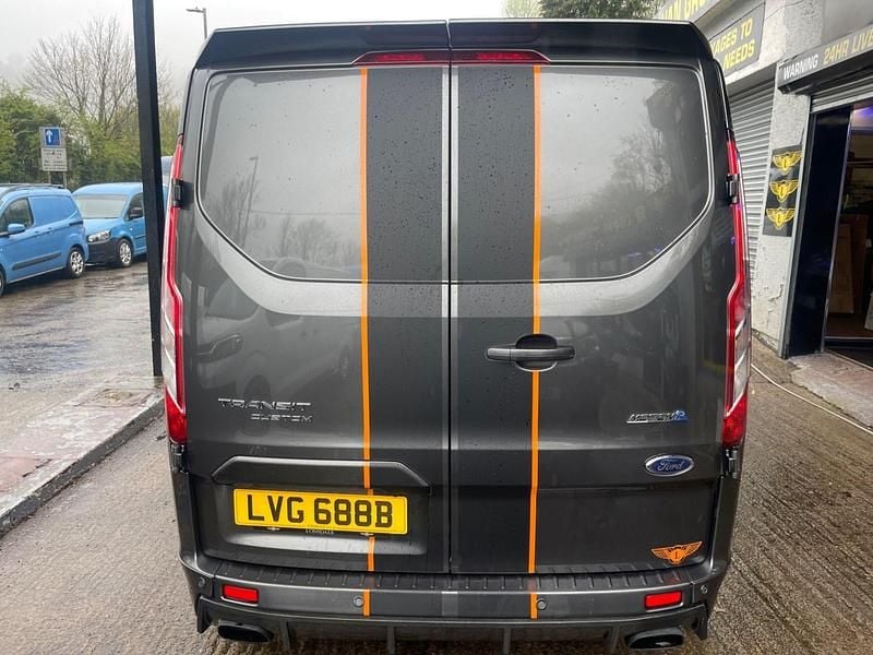 Used Ford Transit Custom Limited 185 HP (136 kW) 2021 Grey