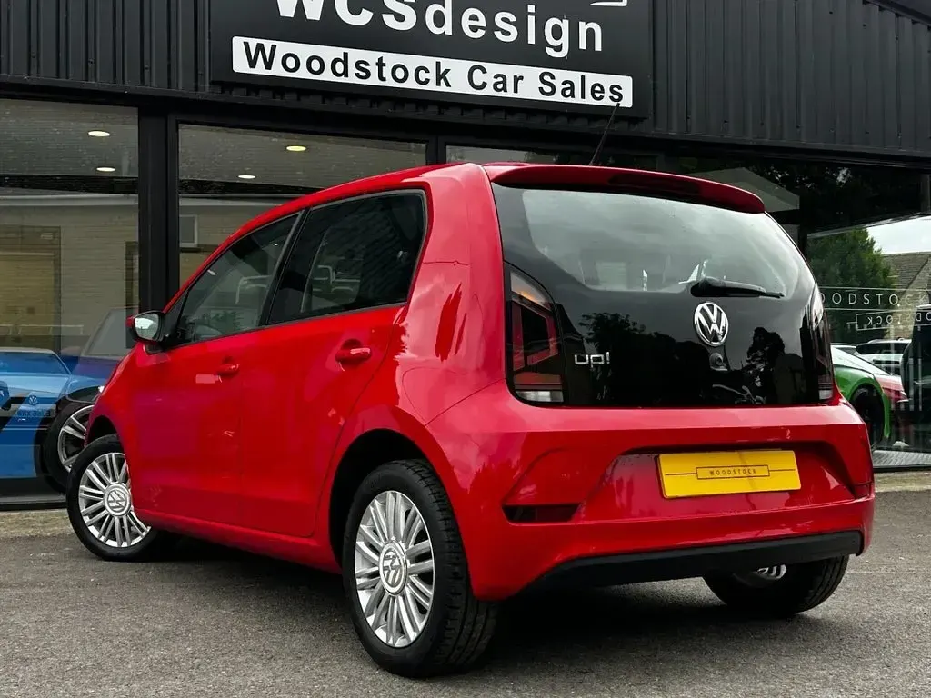 Used VW up! move up! 60 HP (44 kW) 2018 Red Hatchback
