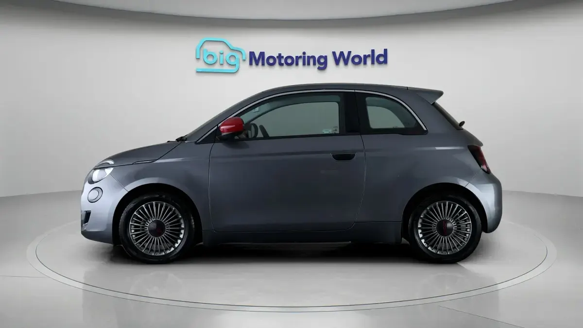 Used Fiat 500e Red 69 kW (95 HP) 2022 Grey Hatchback