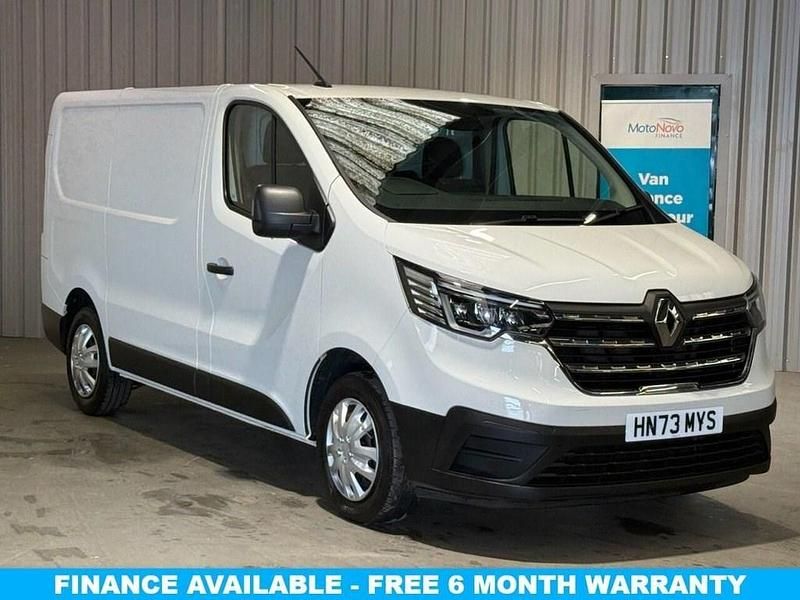 White Used 2023 Renault Trafic MPV | £16,485 (Super price) - Image 1/3