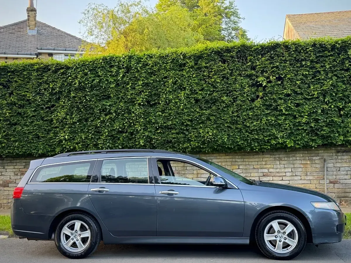 Used Honda Accord SE 155 HP (114 kW) 2007 Silver Estate