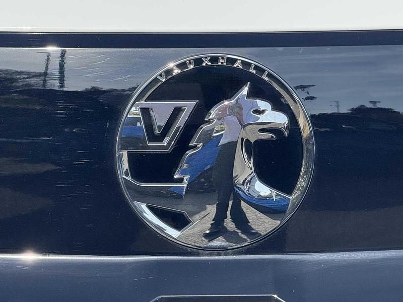 New Vauxhall Vivaro 143 HP (105 kW) 2026 White MPV