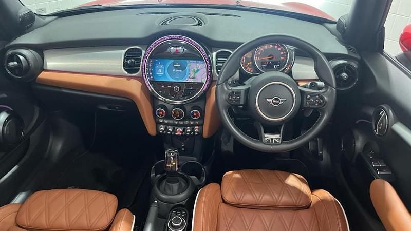 Used Mini Cooper S Exclusive 176 HP (129 kW) 2022 Red Hatchback