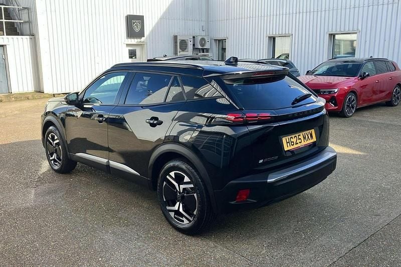 Used Peugeot e-2008 Allure 114 kW (156 HP) 2025 Black SUV