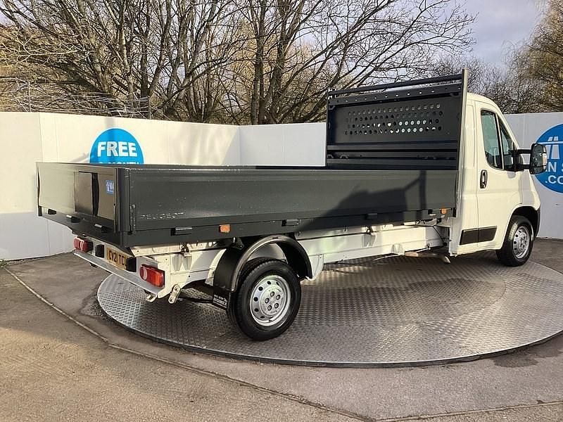 Used Peugeot Boxer 140 HP (102 kW) 2021 White Van