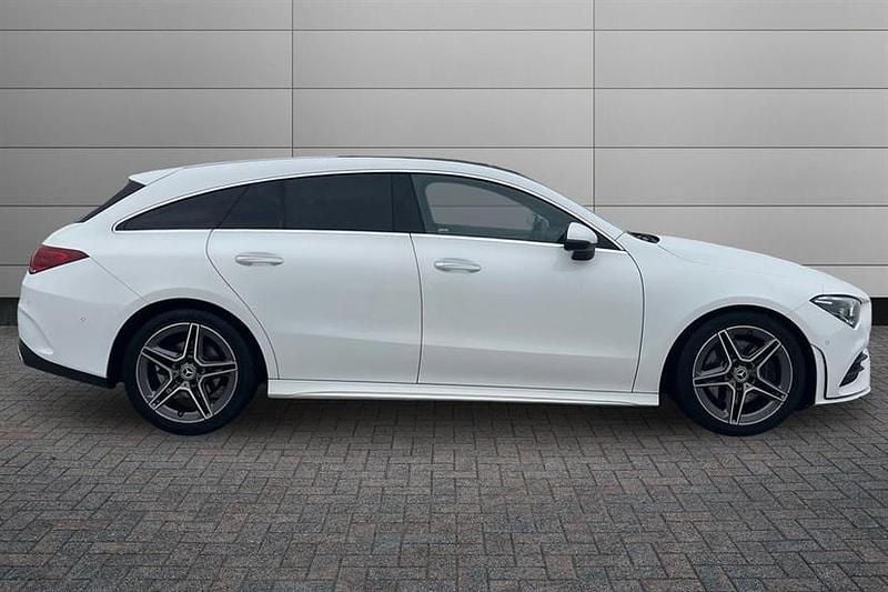 Used Mercedes CLA200 AMG Line Premium Plus 161 HP (118 kW) 2021 White Estate