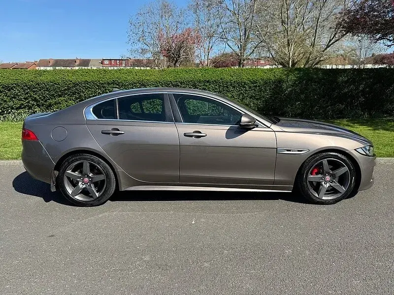 Used Jaguar XE R-Sport 180 HP (132 kW) 2015 Bronze Sedan