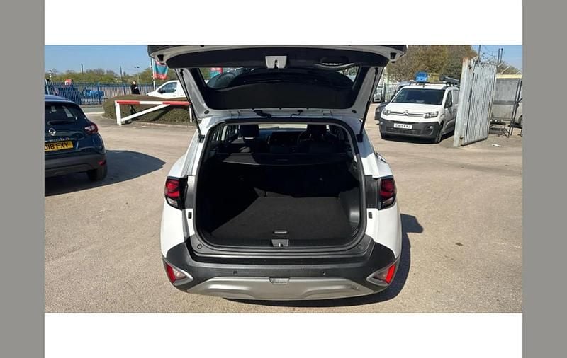 Used Kia Sportage 150 HP (110 kW) 2023 White SUV