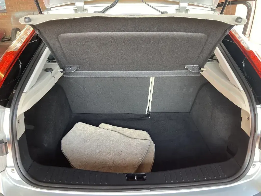 Used Ford Focus Ghia 2007 Silver Hatchback