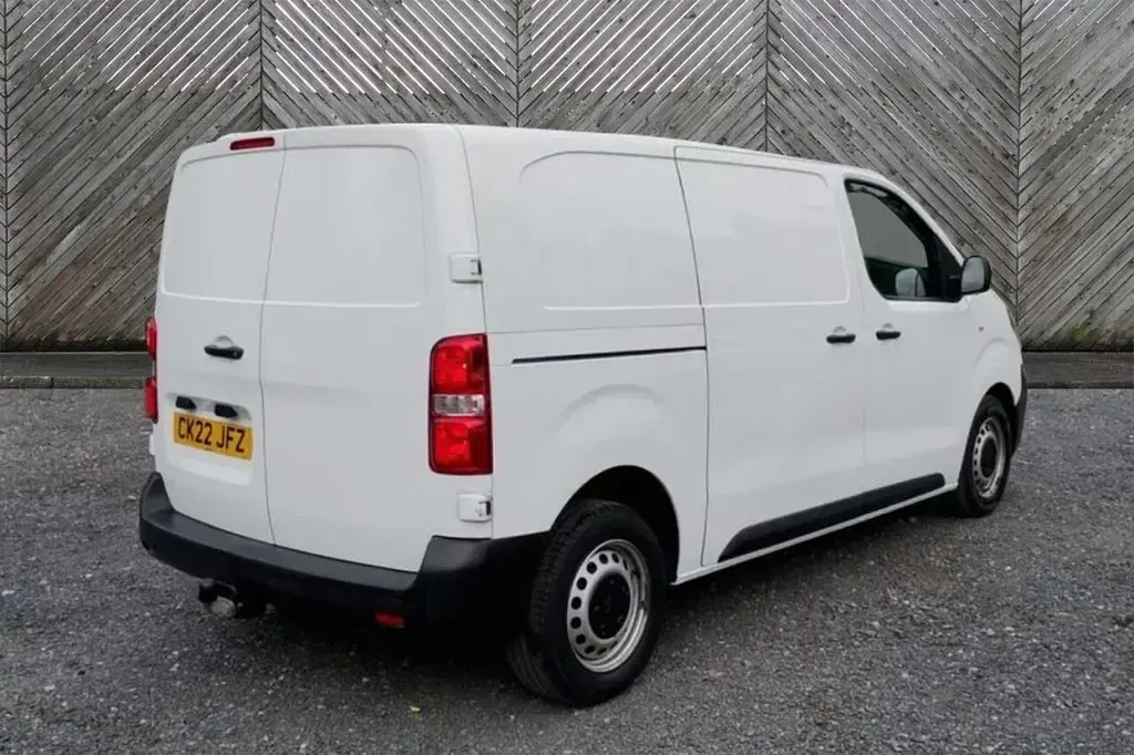 Używany Citroën Dispatch 145 KM (106 kW) 2022 Biały Minivan