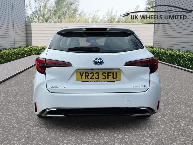 Used Toyota Corolla 2023 White Estate