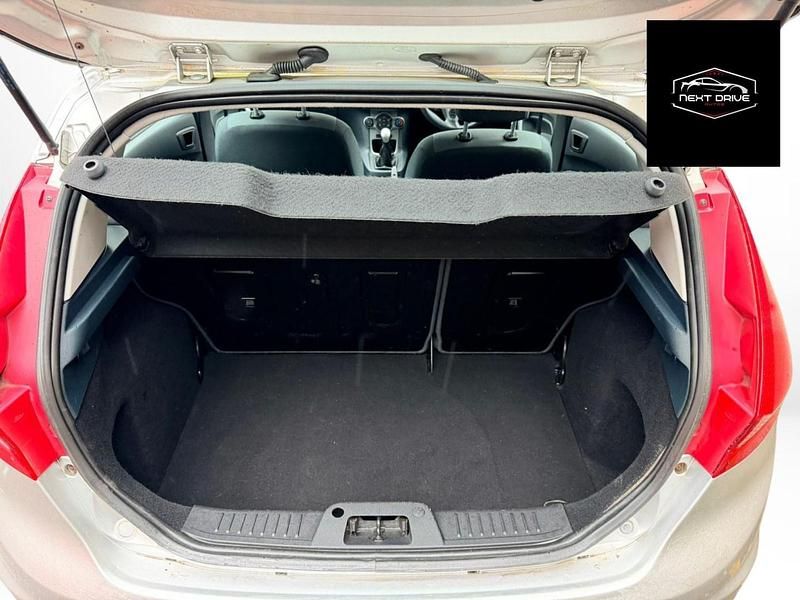 Used Ford Fiesta Style 82 HP (60 kW) 2008 Silver Hatchback