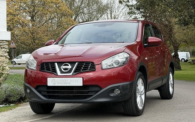 Used Nissan Qashqai Acenta 117 HP (86 kW) 2013 Red SUV