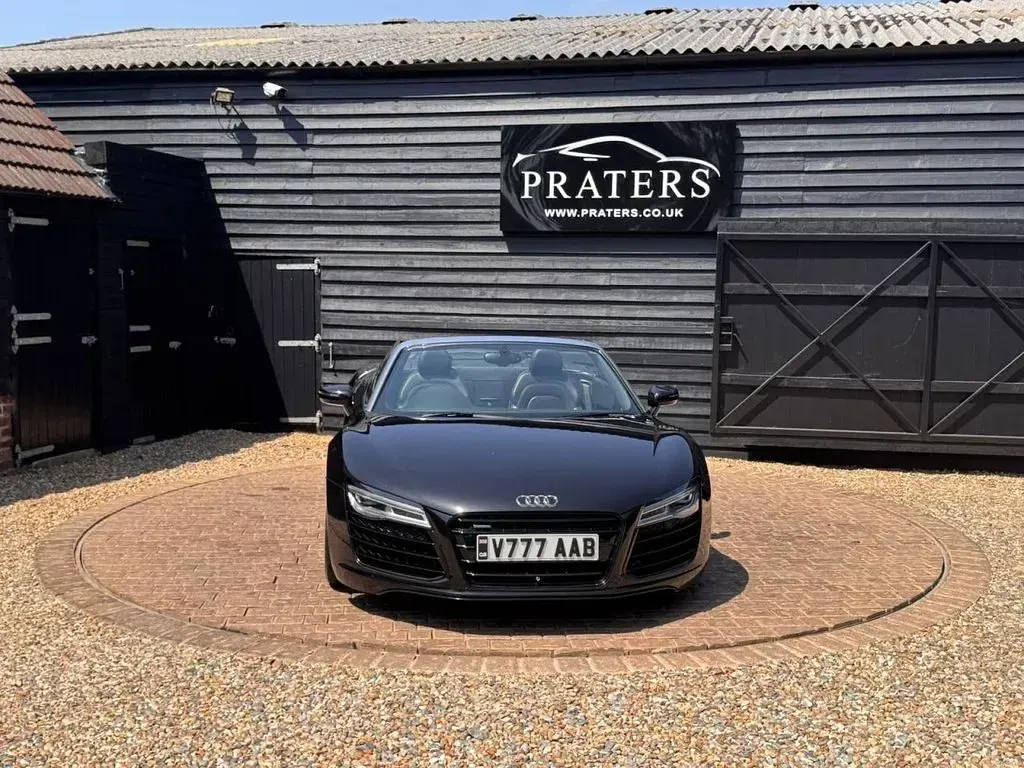 Used Audi R8 Spyder Design 525 HP (386 kW) 2014 Black Cabriolet