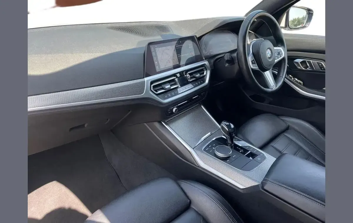 Used BMW 320 M Sport 180 HP (132 kW) 2019 White Sedan