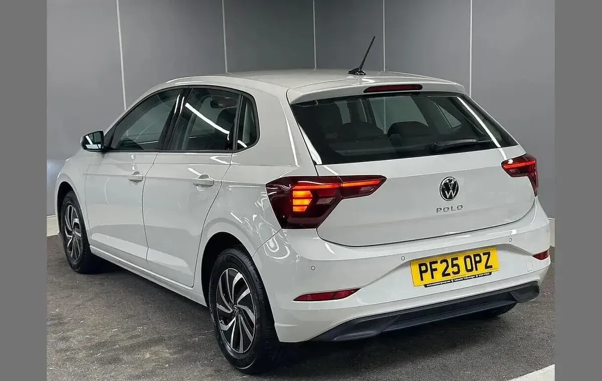 Used VW Polo Life 80 HP (58 kW) 2025 Grey Hatchback