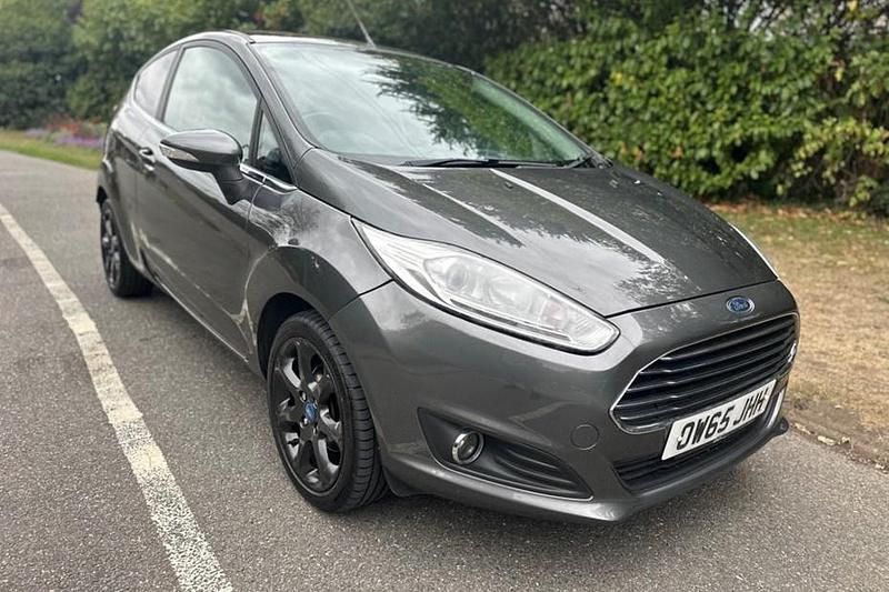 Grey Used 2016 Ford Fiesta Zetec Hatchback | £3,799 (Good price) - Image 1/1