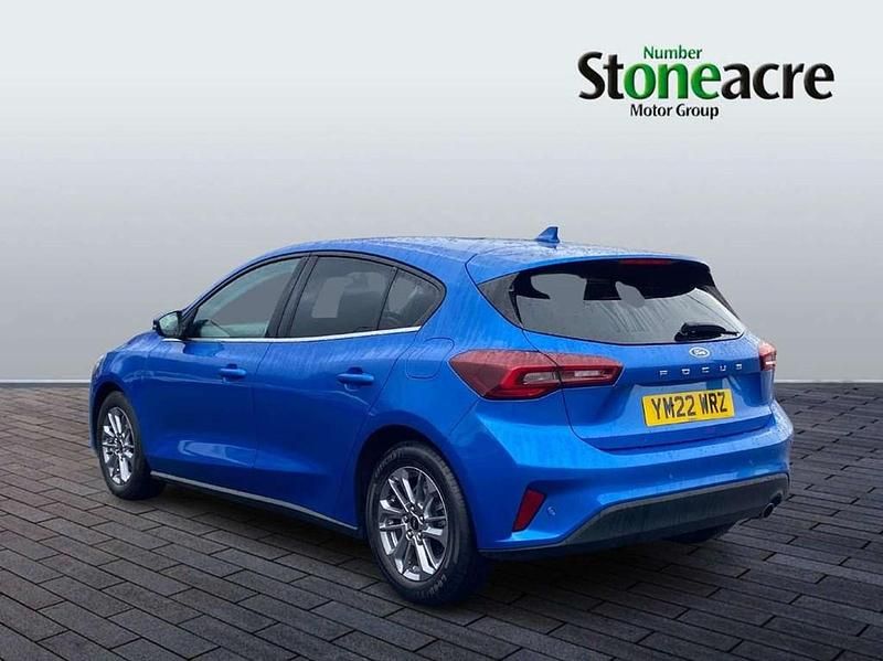 Usado Ford Focus Style 125 HP (91 kW) 2022 Azul Citadino