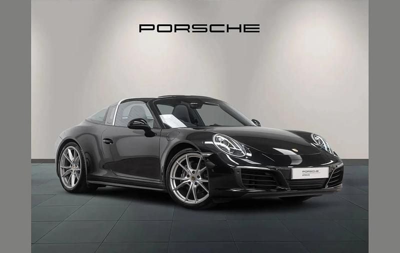 Used Porsche 911 364 HP (267 kW) 2018 Black Cabriolet