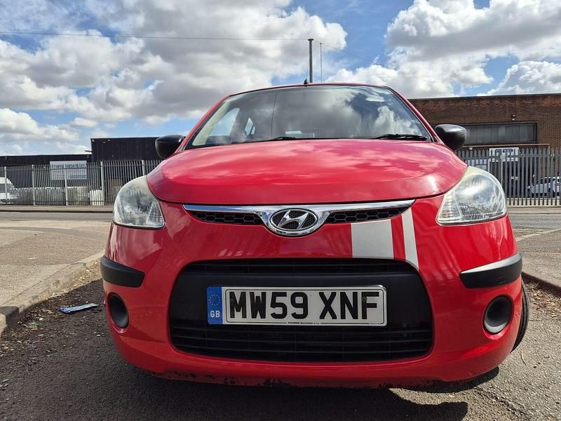 Used Hyundai i10 Classic 2010 Red Hatchback