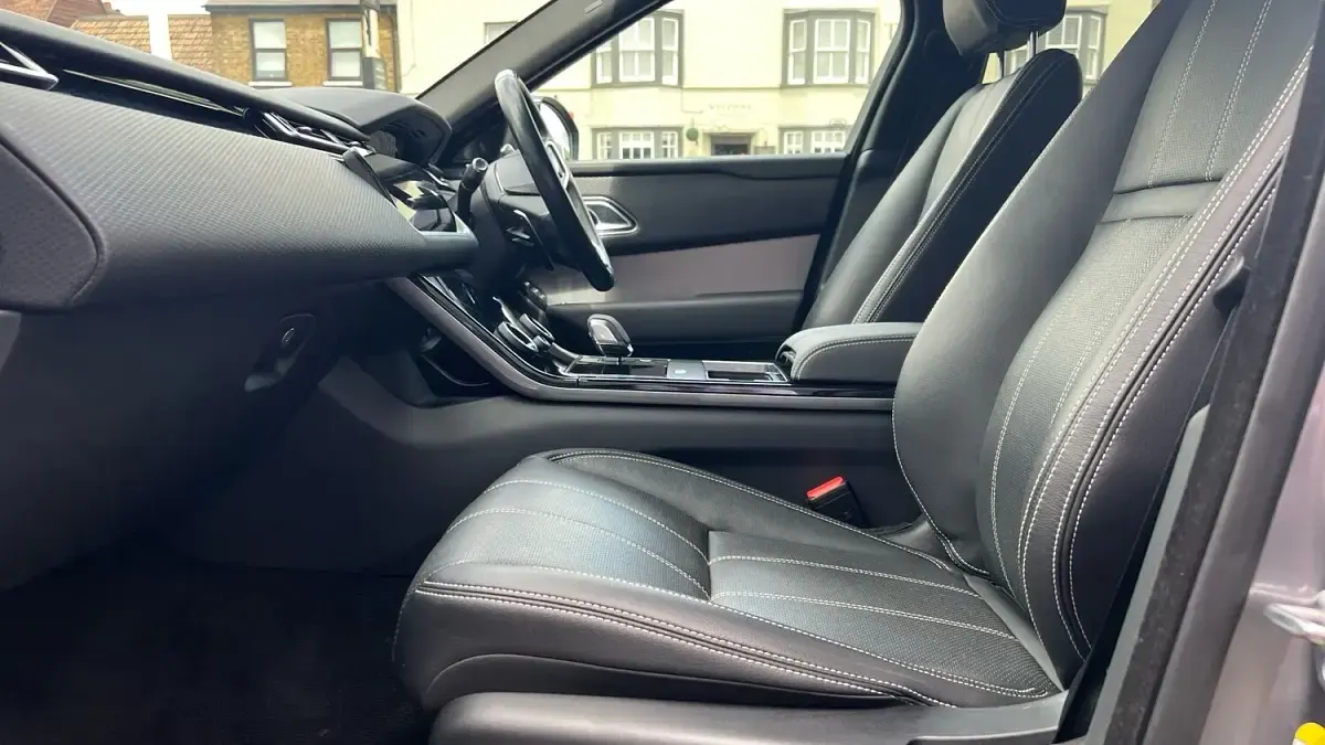 Used Land Rover Range Rover Velar SE Dynamic 250 HP (183 kW) 2022 Grey SUV