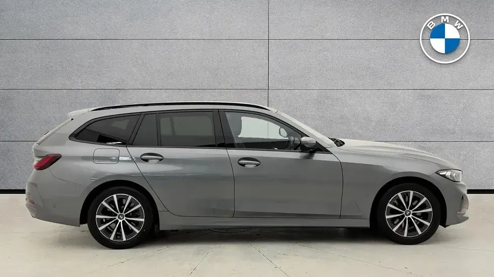 Used BMW 330e Sport Line 288 HP (211 kW) 2024 Grey Estate