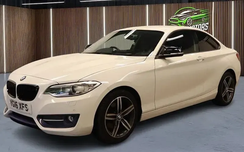 Used BMW 220 Sport Line 190 HP (139 kW) 2015 Coupe
