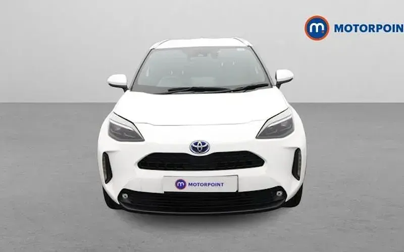 Second-hand Toyota Yaris Hybrid Design 116 CP (85 kW) 2026 Break