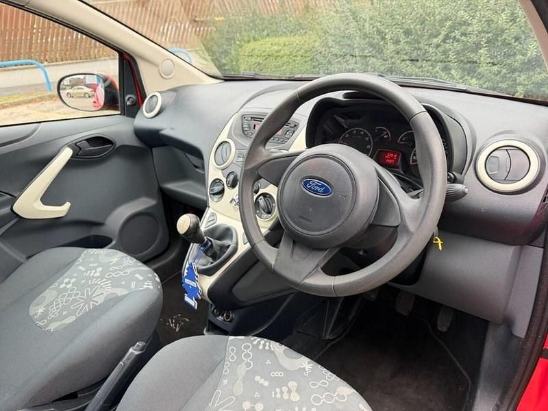 Used Ford Ka S 69 HP (50 kW) 2012 Red Hatchback