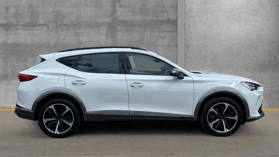 Used Cupra Formentor 204 HP (150 kW) 2024 White SUV