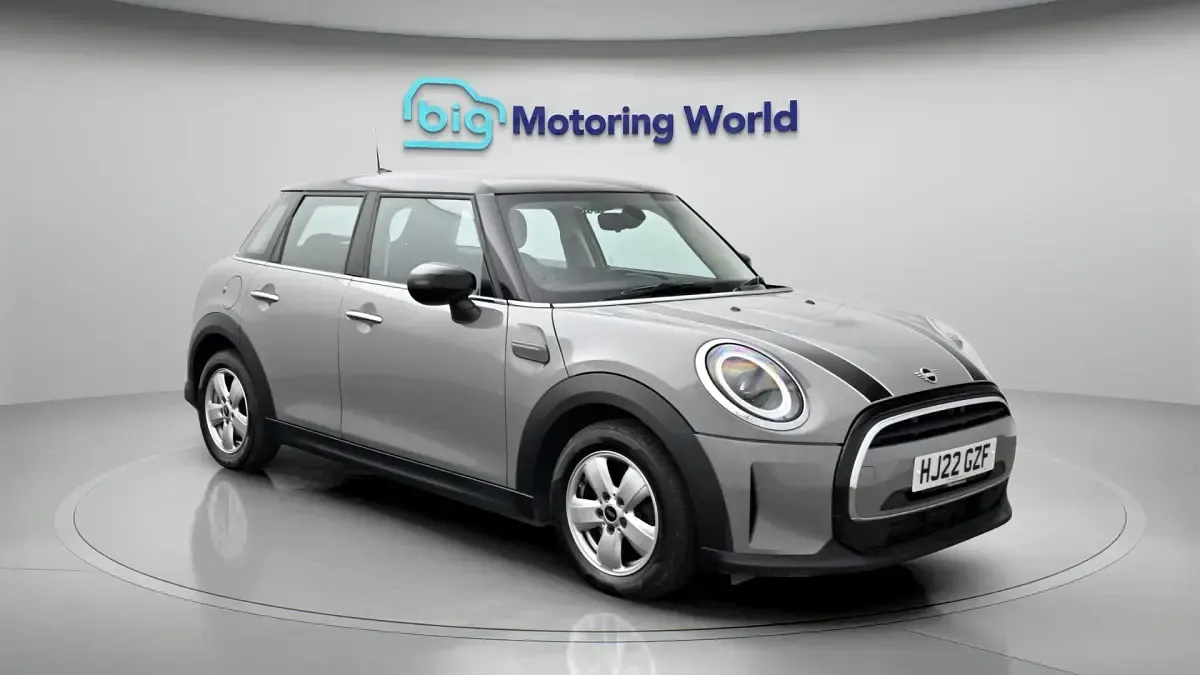 Second-hand Mini Cooper Classic 136 CP (100 kW) 2022 Hatchback