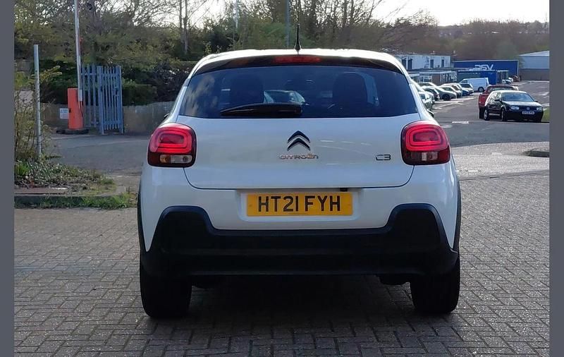 Used Citroën C3 Flair 82 HP (60 kW) 2021 White Hatchback