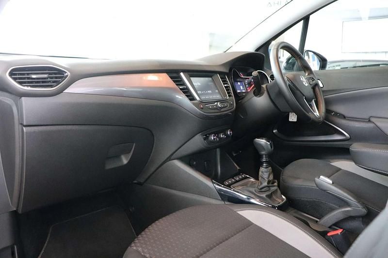 Used Vauxhall Crossland X Elite 130 HP (95 kW) 2019 Grey SUV