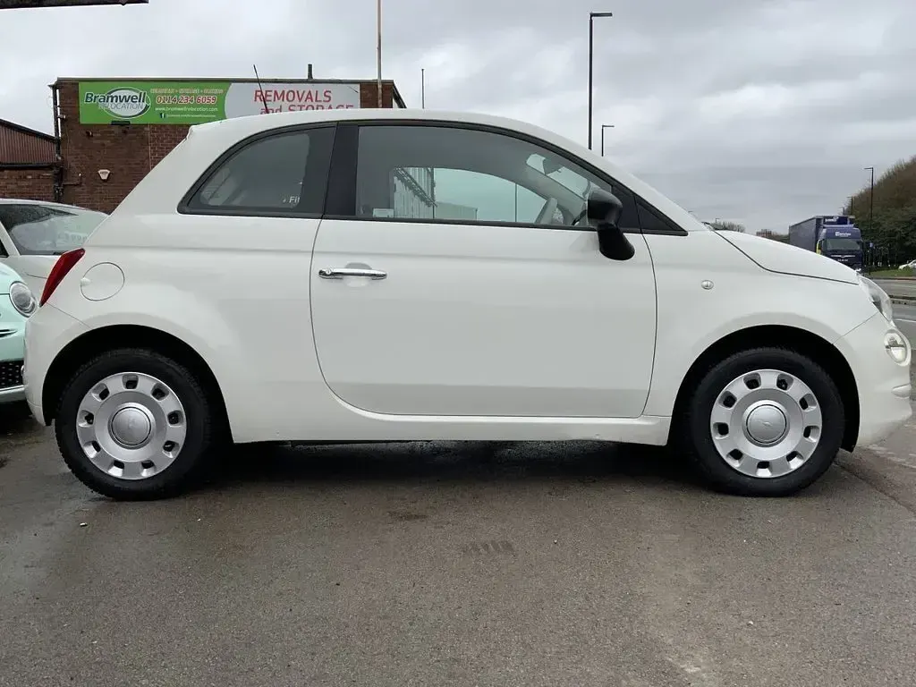 Used Fiat 500 Pop 69 HP (50 kW) 2017 White Hatchback