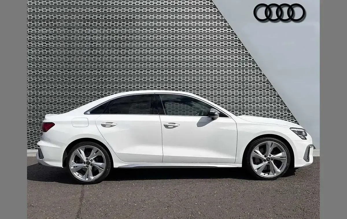 Used Audi A3 Comfort 306 HP (225 kW) 2022 White Sedan